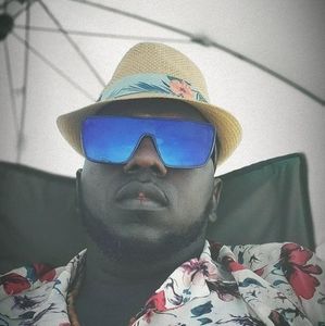 Meet your Posher, Don